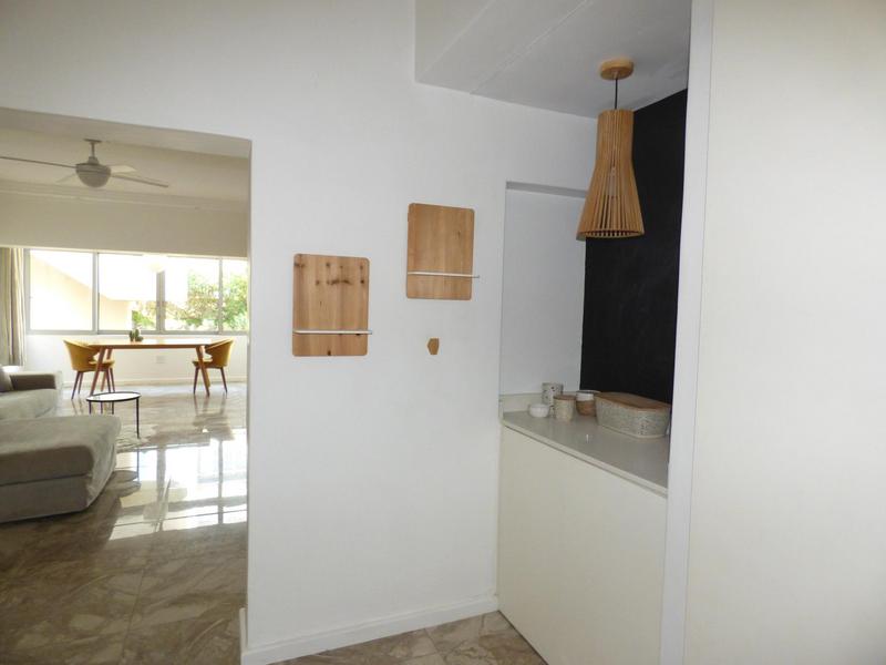 To Let 1 Bedroom Property for Rent in Mouille Point Western Cape